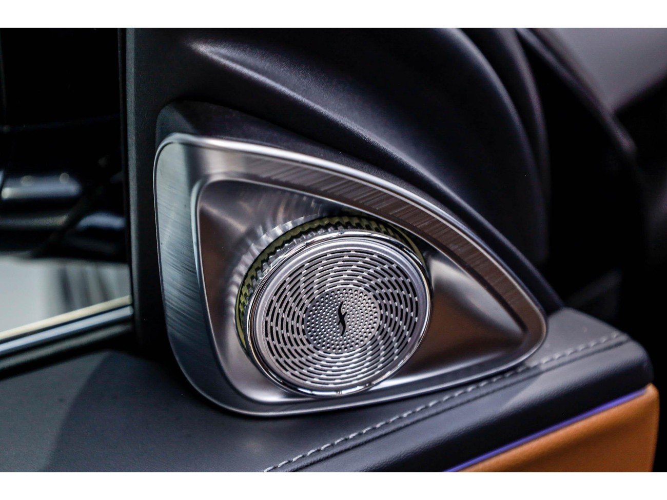 Mercedes-Benz E 300 L 2025