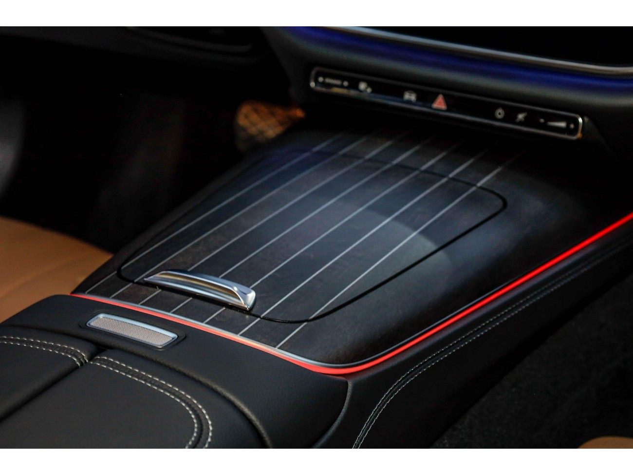 Mercedes-Benz E 300 L 2025