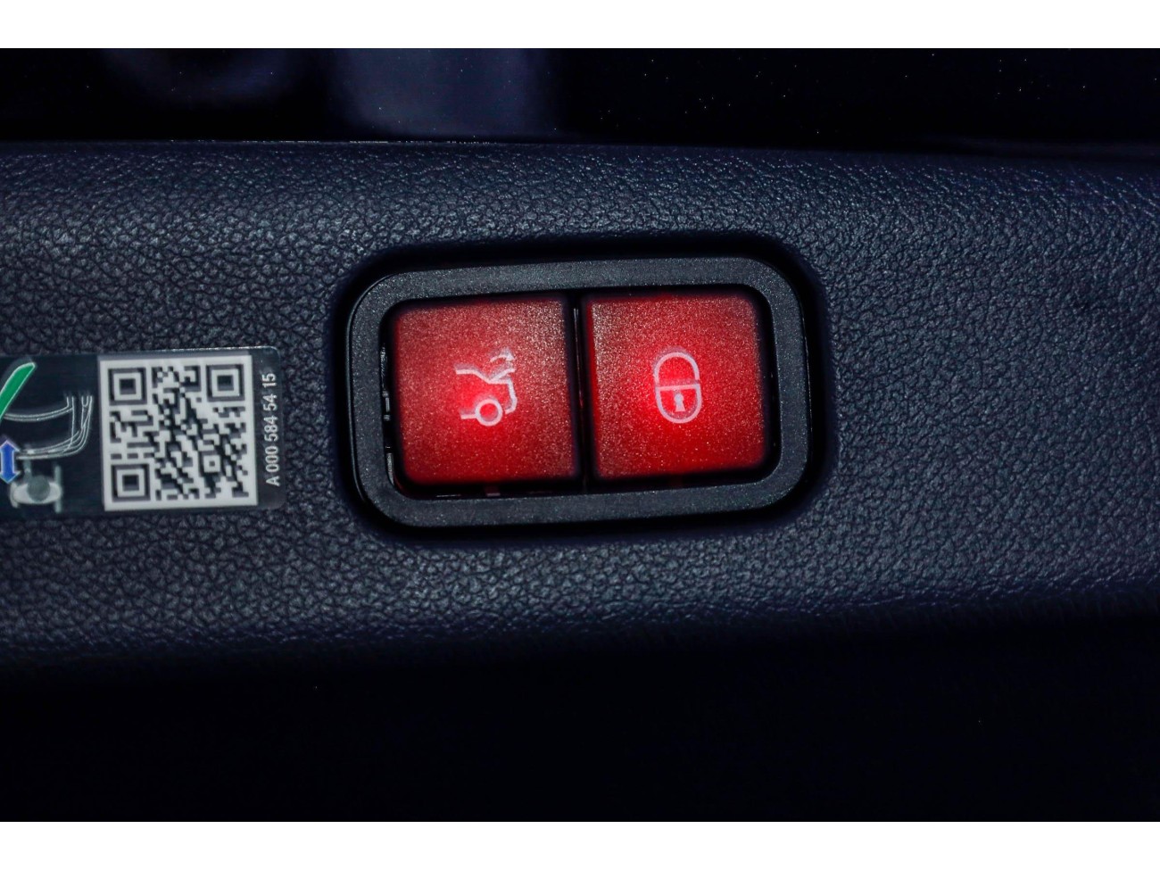 Mercedes-Benz E 300 L 2025