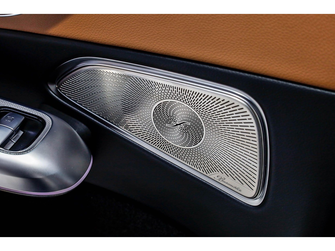 Mercedes-Benz E 300 L 2025