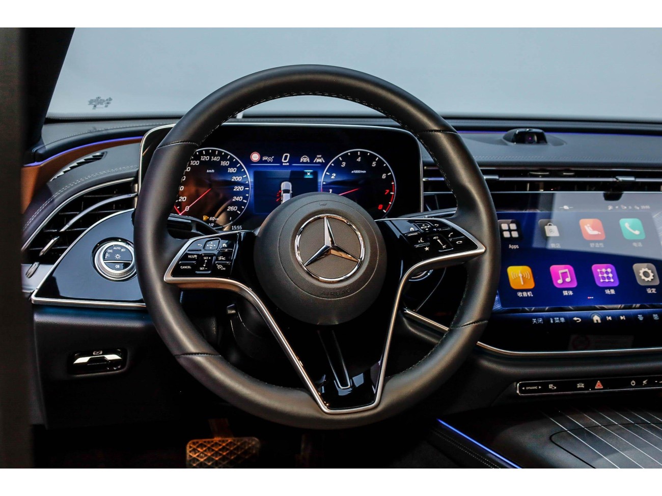 Mercedes-Benz E 300 L 2025