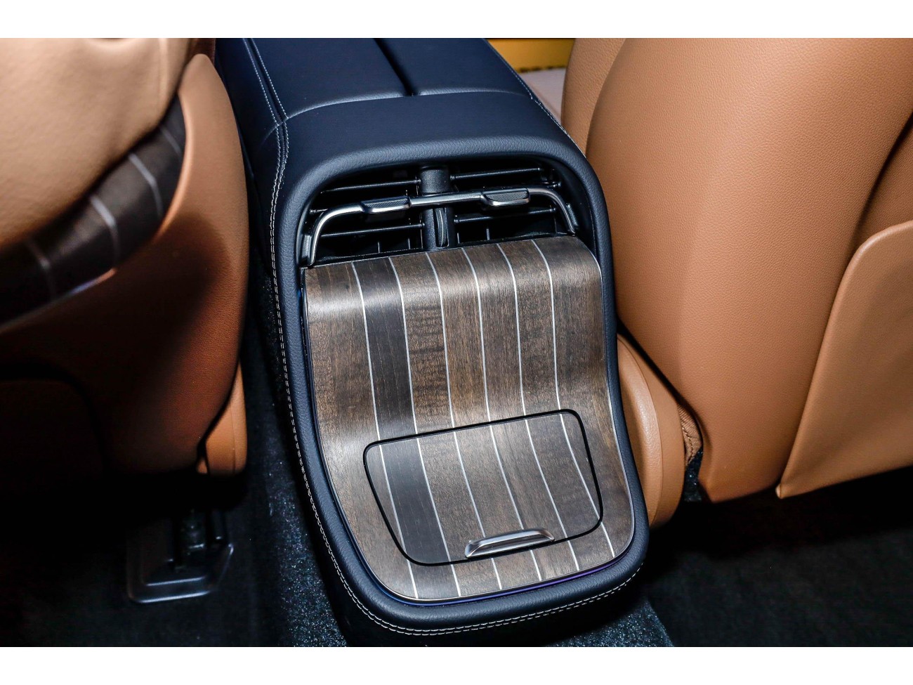 Mercedes-Benz E 300 L 2025