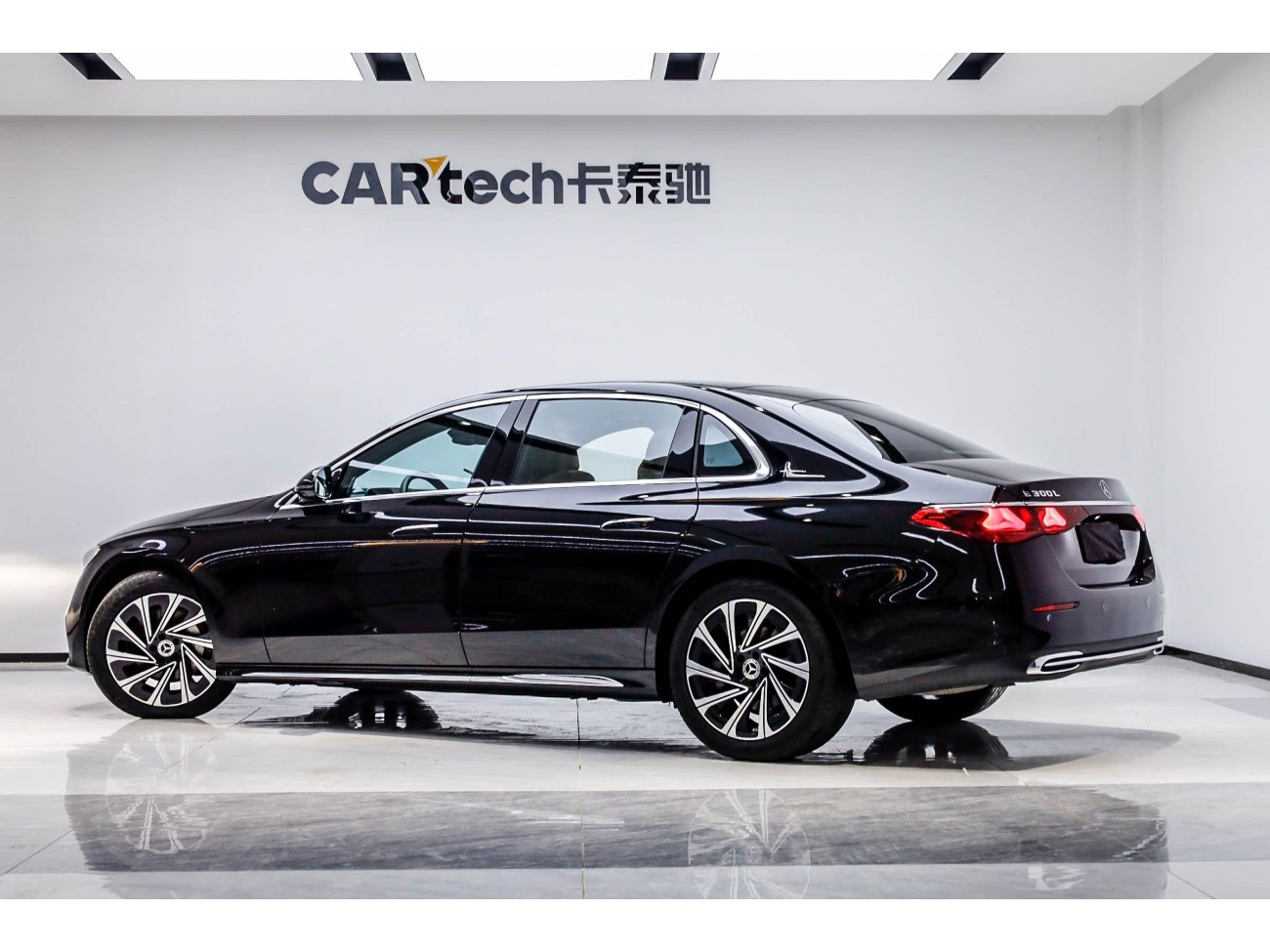 Mercedes-Benz E 300 L 2025