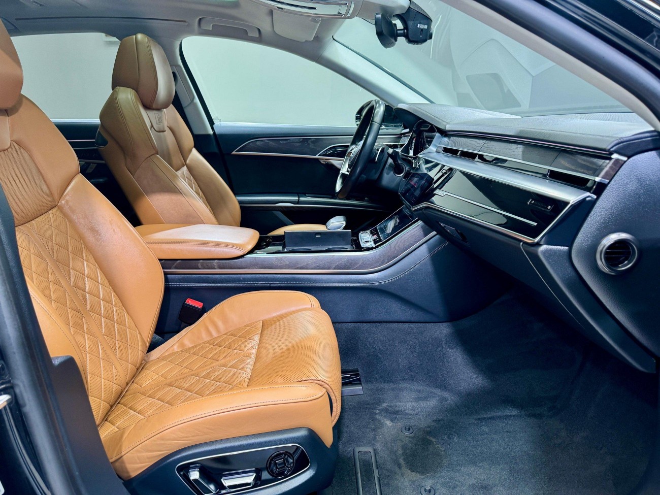 Audi A8L 50 TFSI 2022