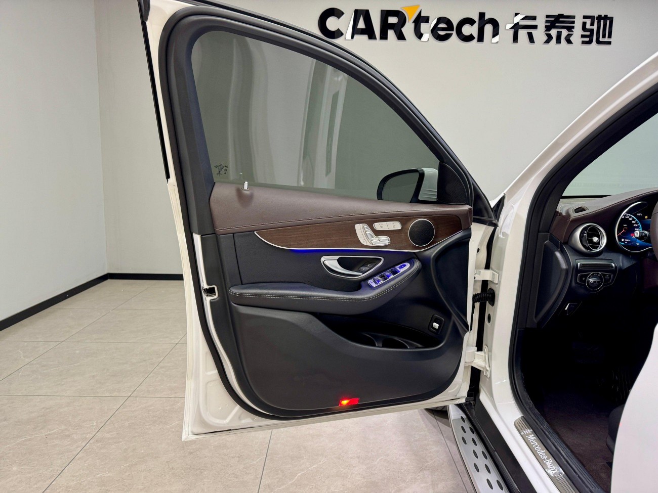 Mercedes-Benz GLC 260 L 2022