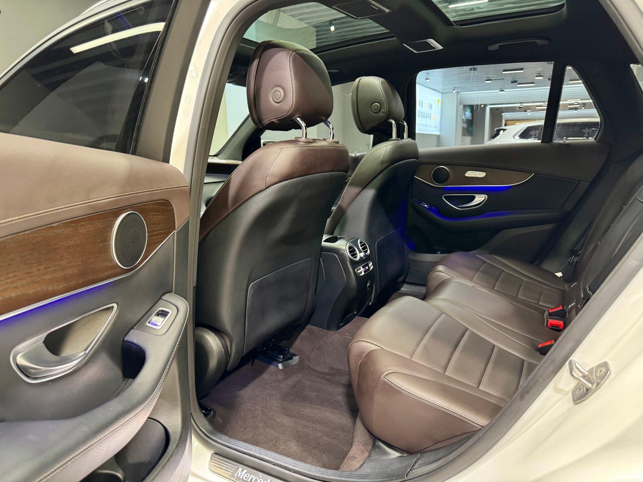 Mercedes-Benz GLC 260 L 2022