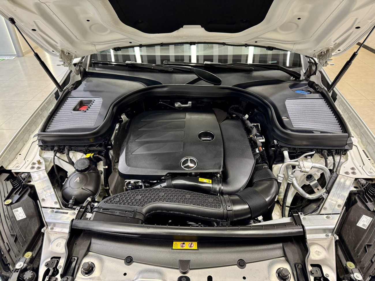 Mercedes-Benz GLC 260 L 2022