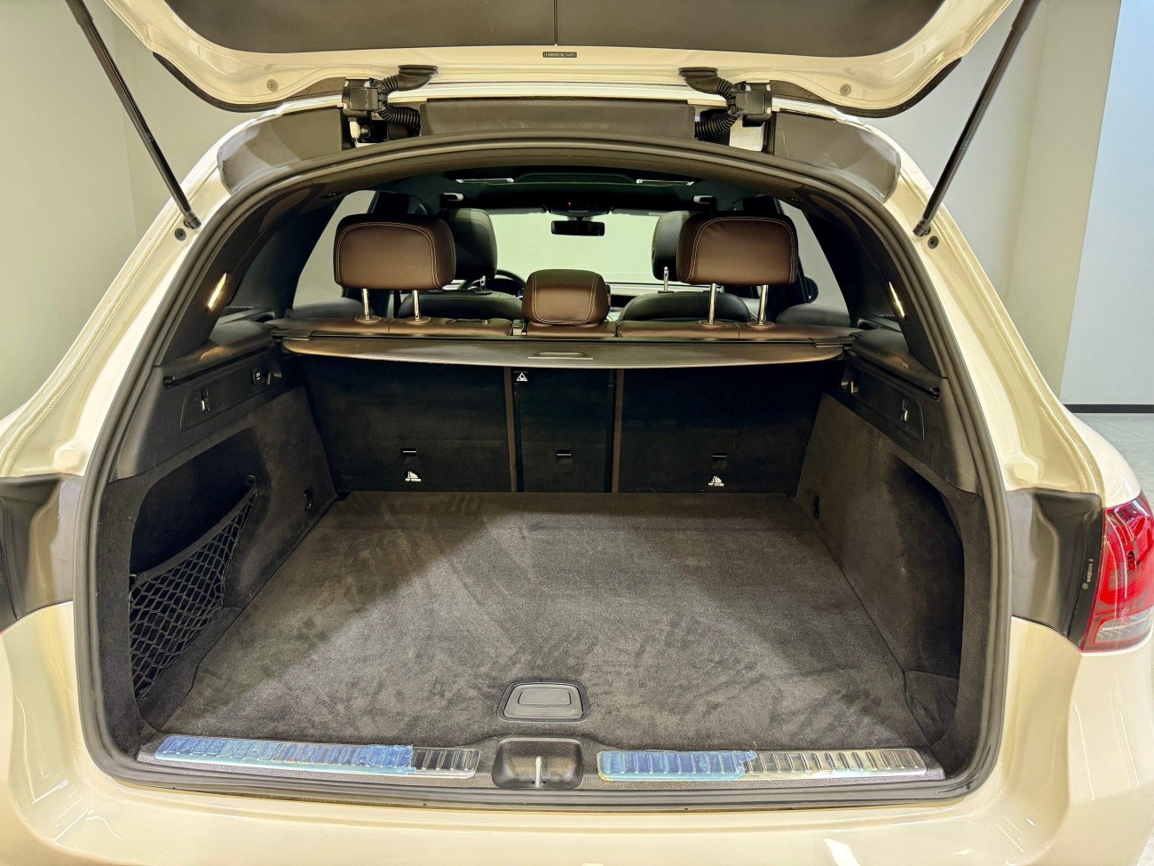 Mercedes-Benz GLC 260 L 2022