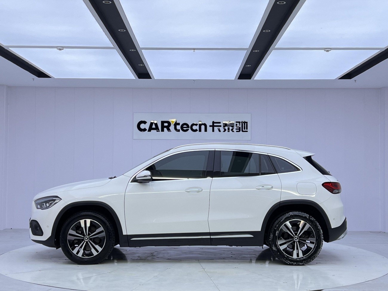 Mercedes-Benz GLA 200 2020