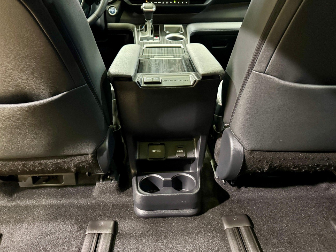 Toyota Sienna 2024