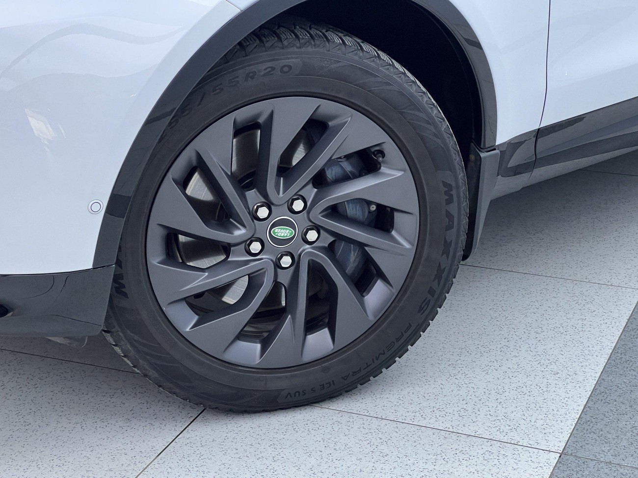 Land Rover Discovery 2023