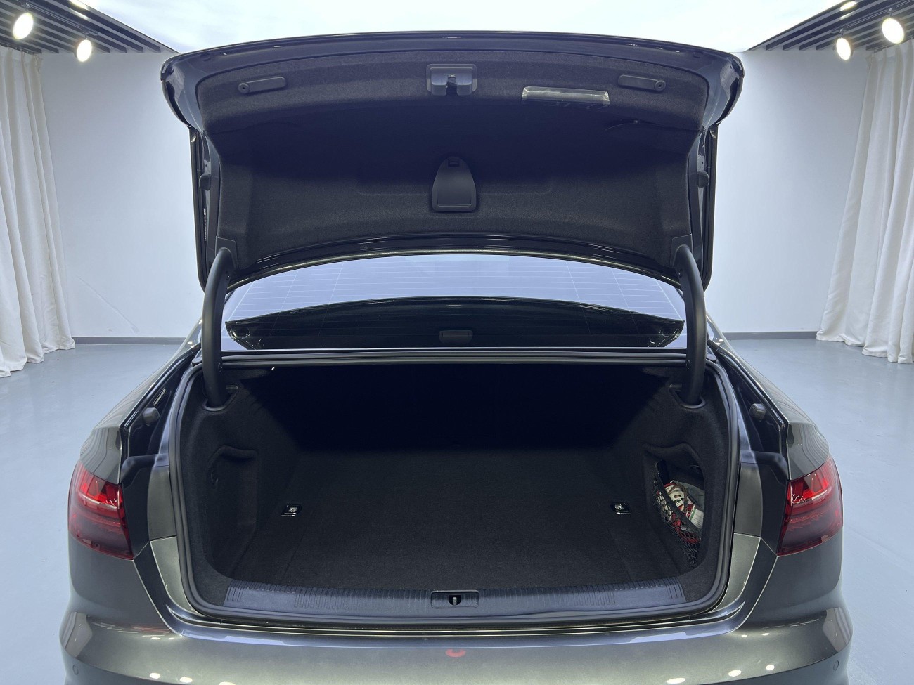Audi A4L 40 TFSI 2023
