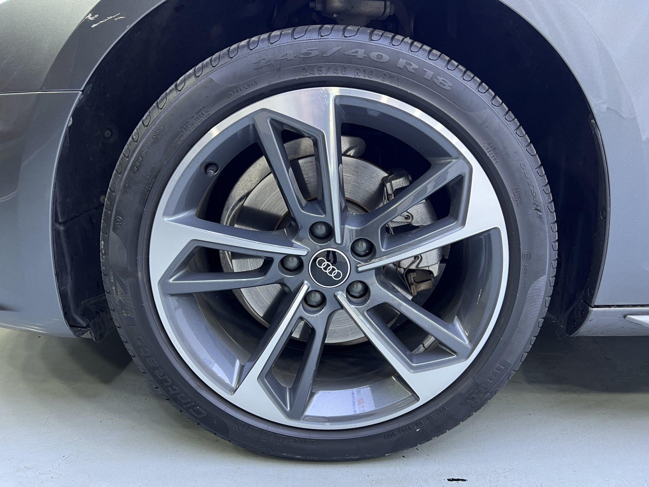 Audi A4L 40 TFSI 2023