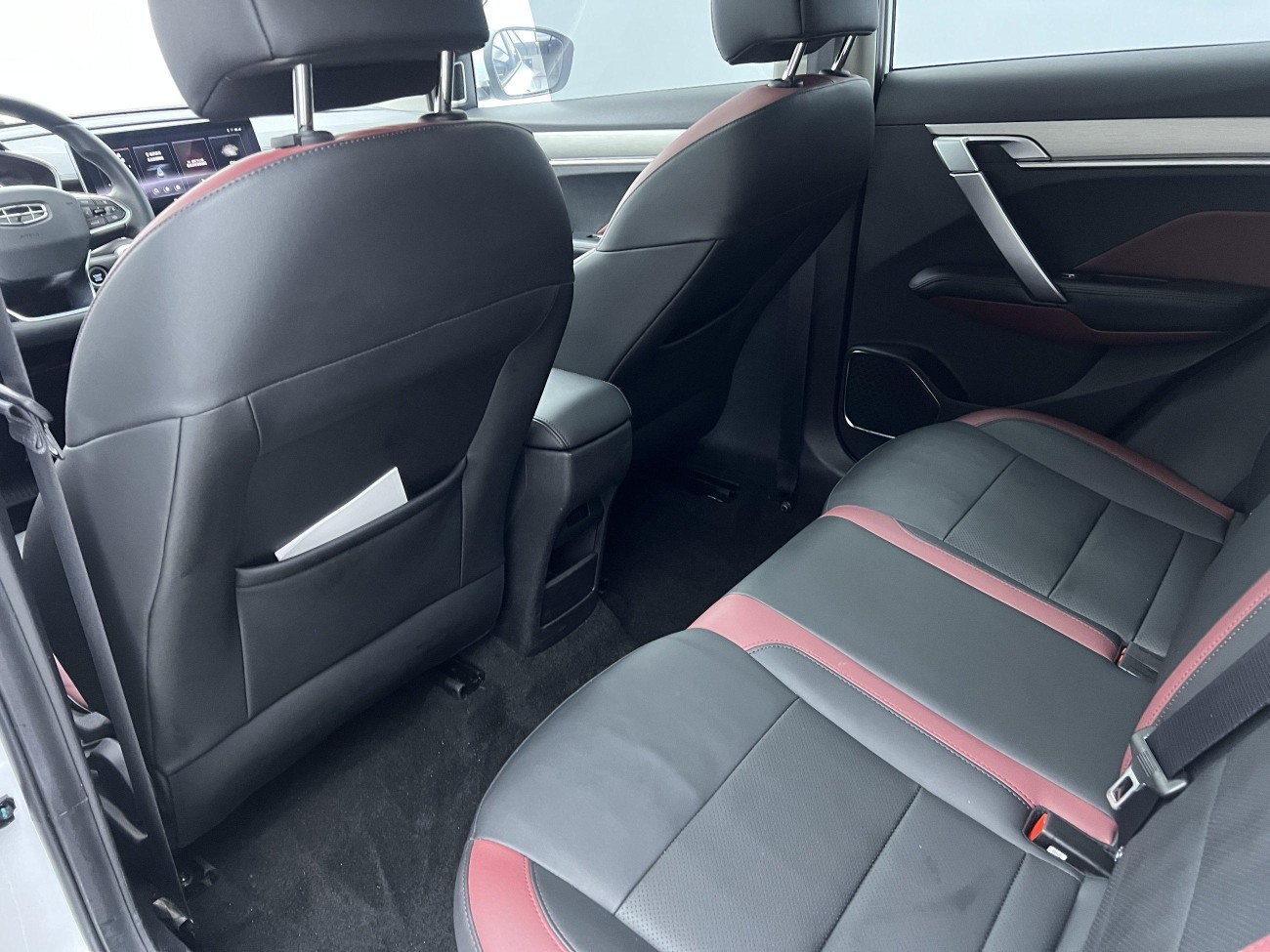 Geely Coolray 2023