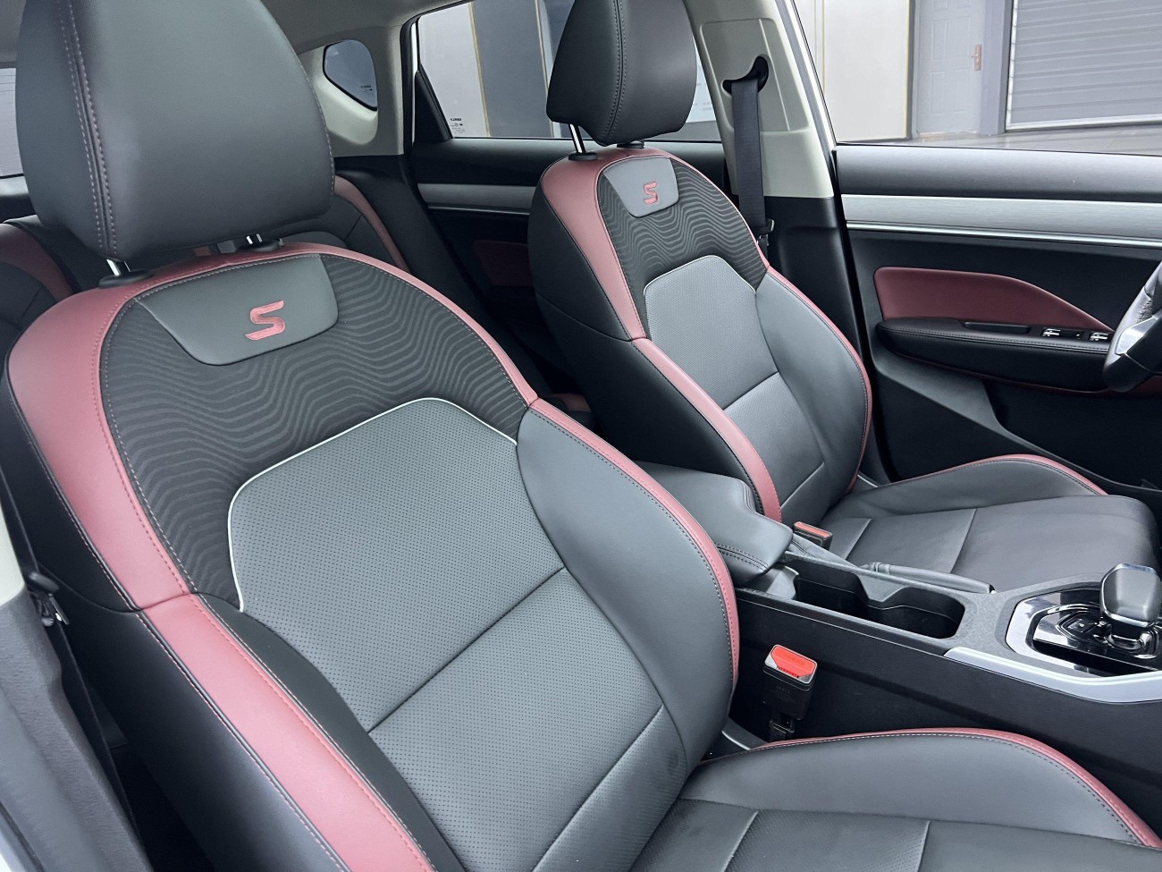 Geely Coolray 2023