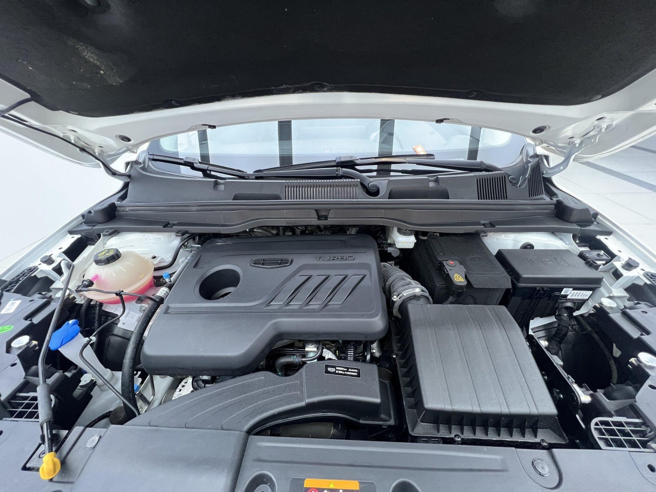 Geely Coolray 2023