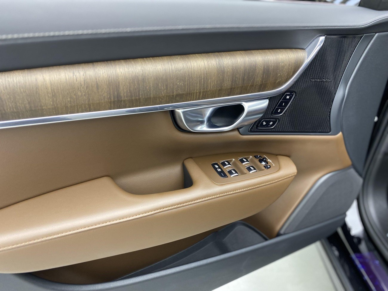 Volvo S90 2023