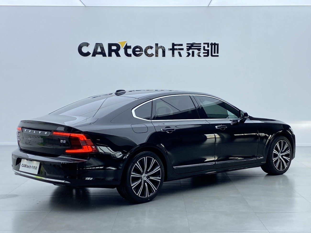Volvo S90 2023