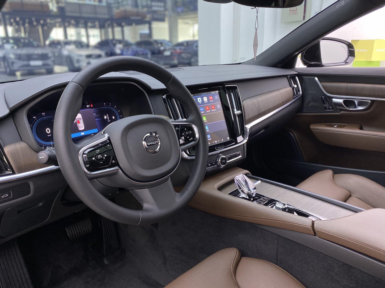 Volvo S90 2023