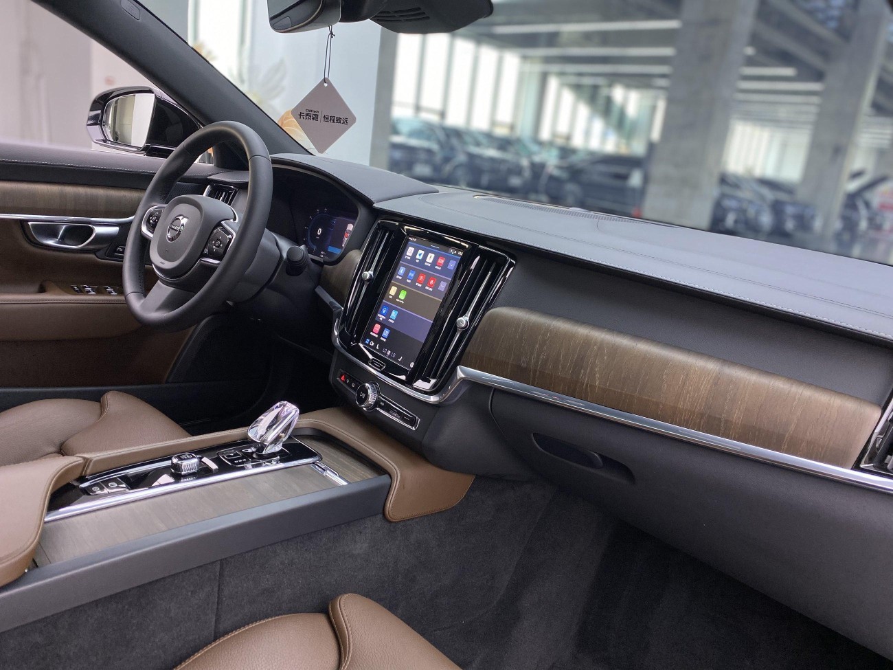 Volvo S90 2023