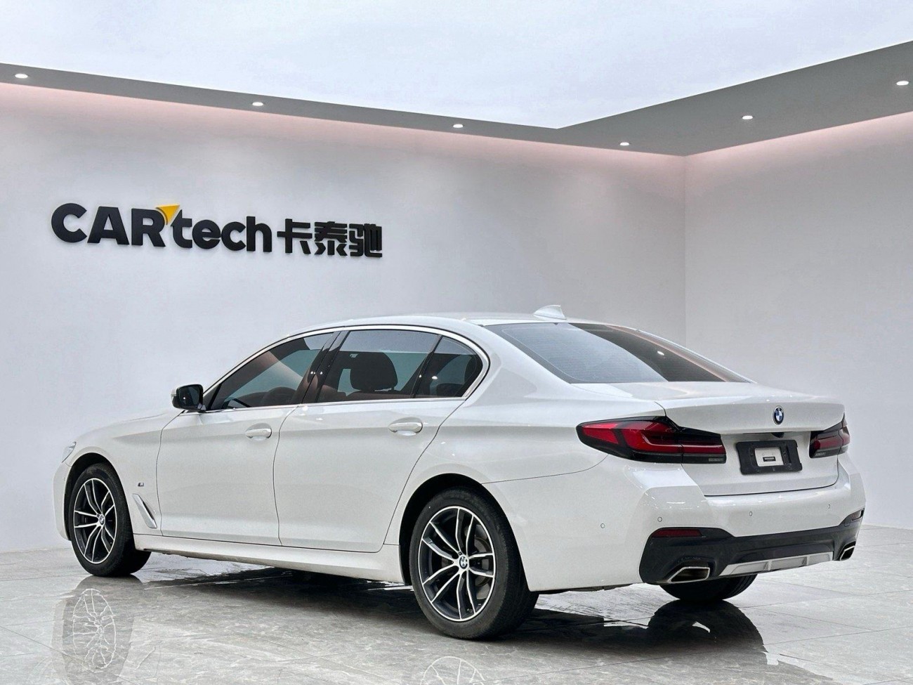 BMW 525Li 2021