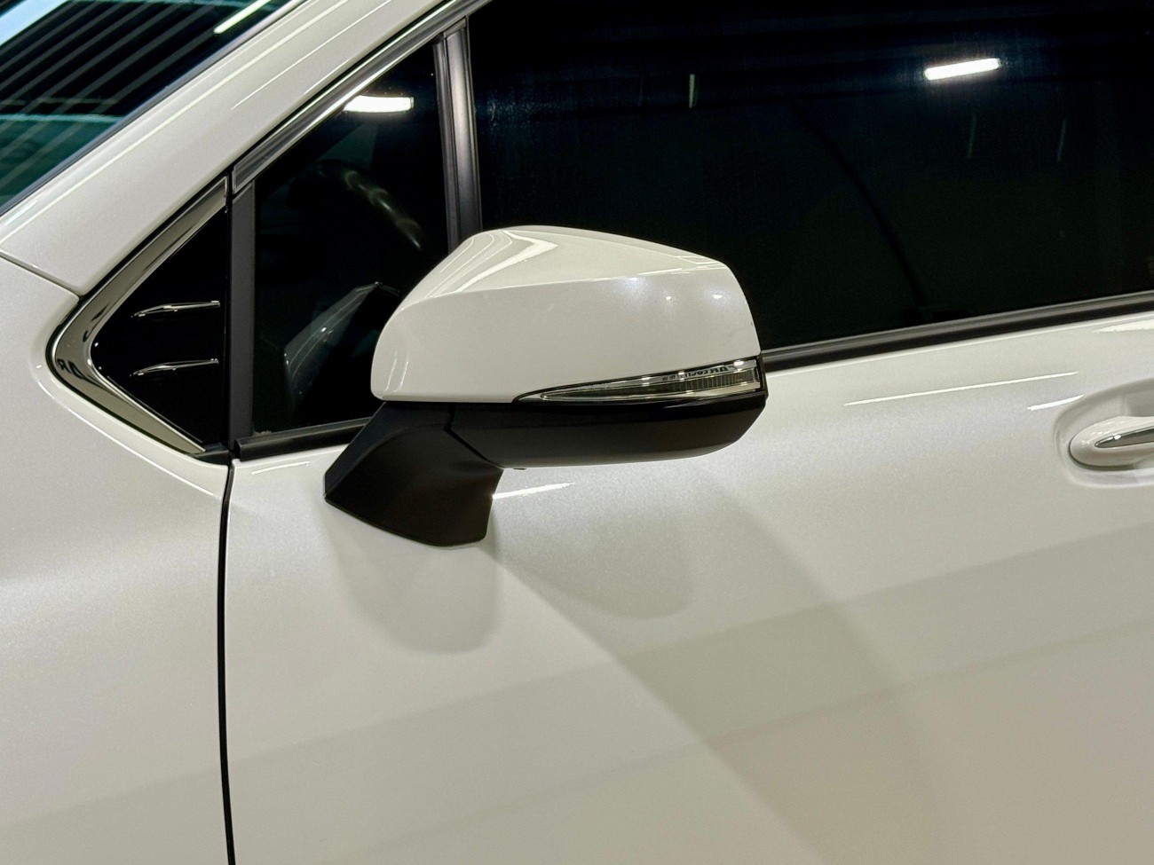 Toyota Granvia 2024