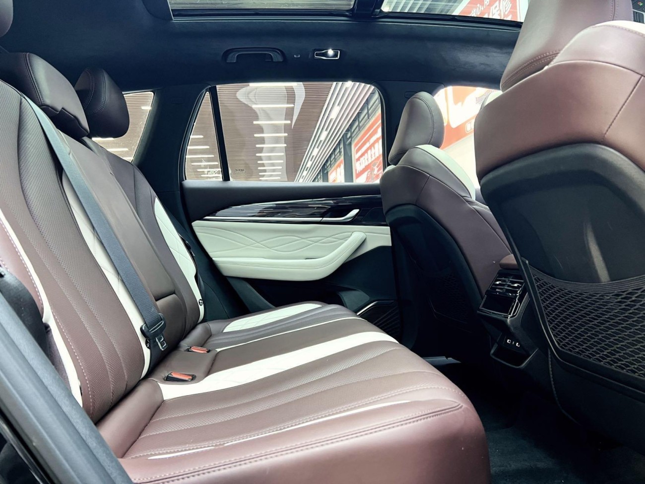Geely Xingyue L 2022