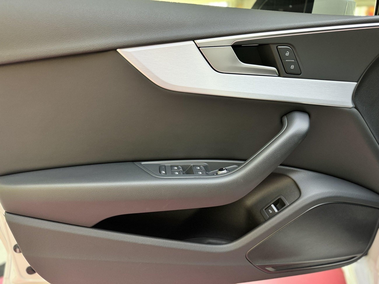 Audi A4L 40 TFSI 2023