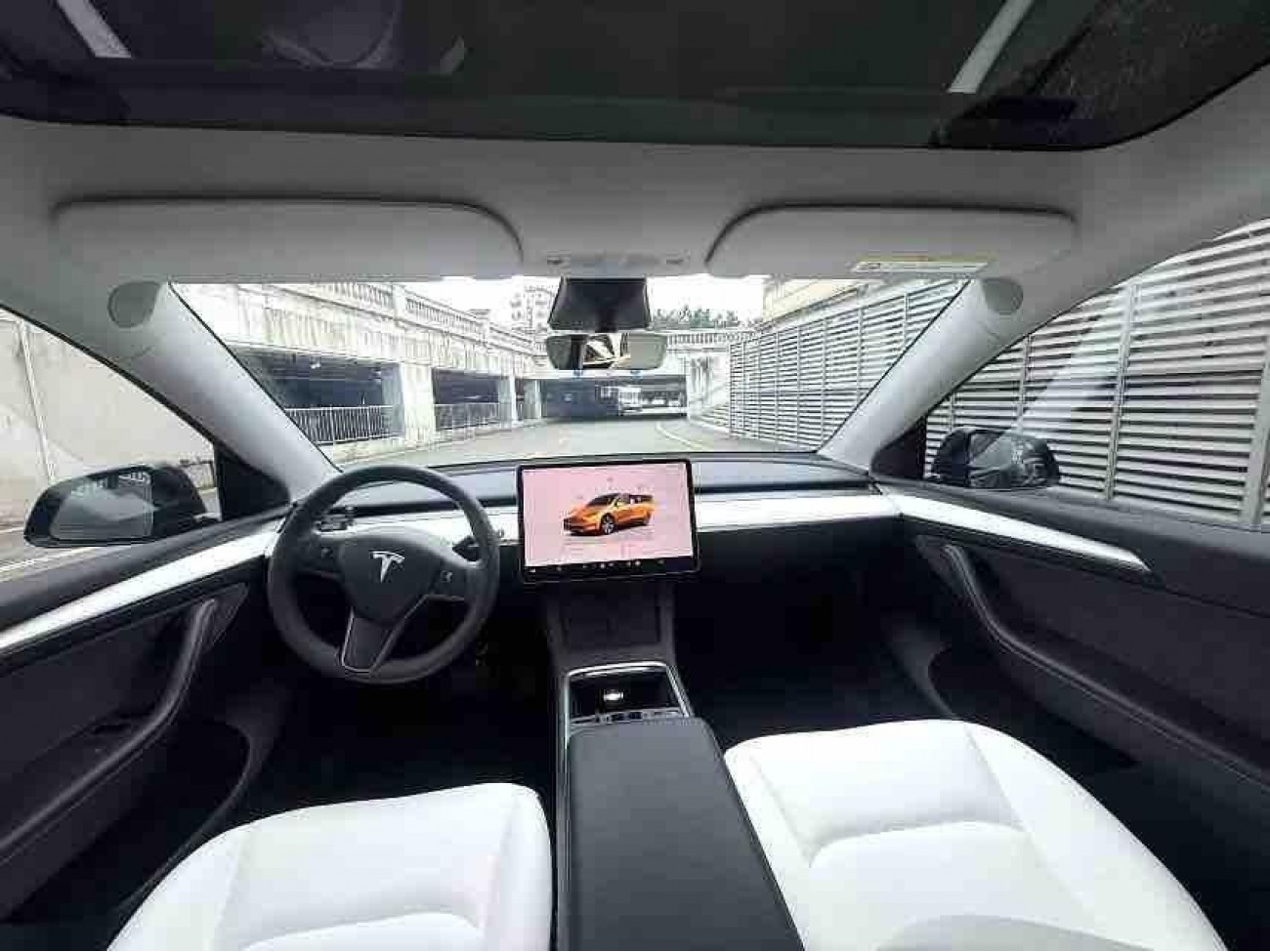 Tesla Model Y 2023