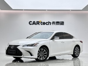 Lexus ES 200 2023