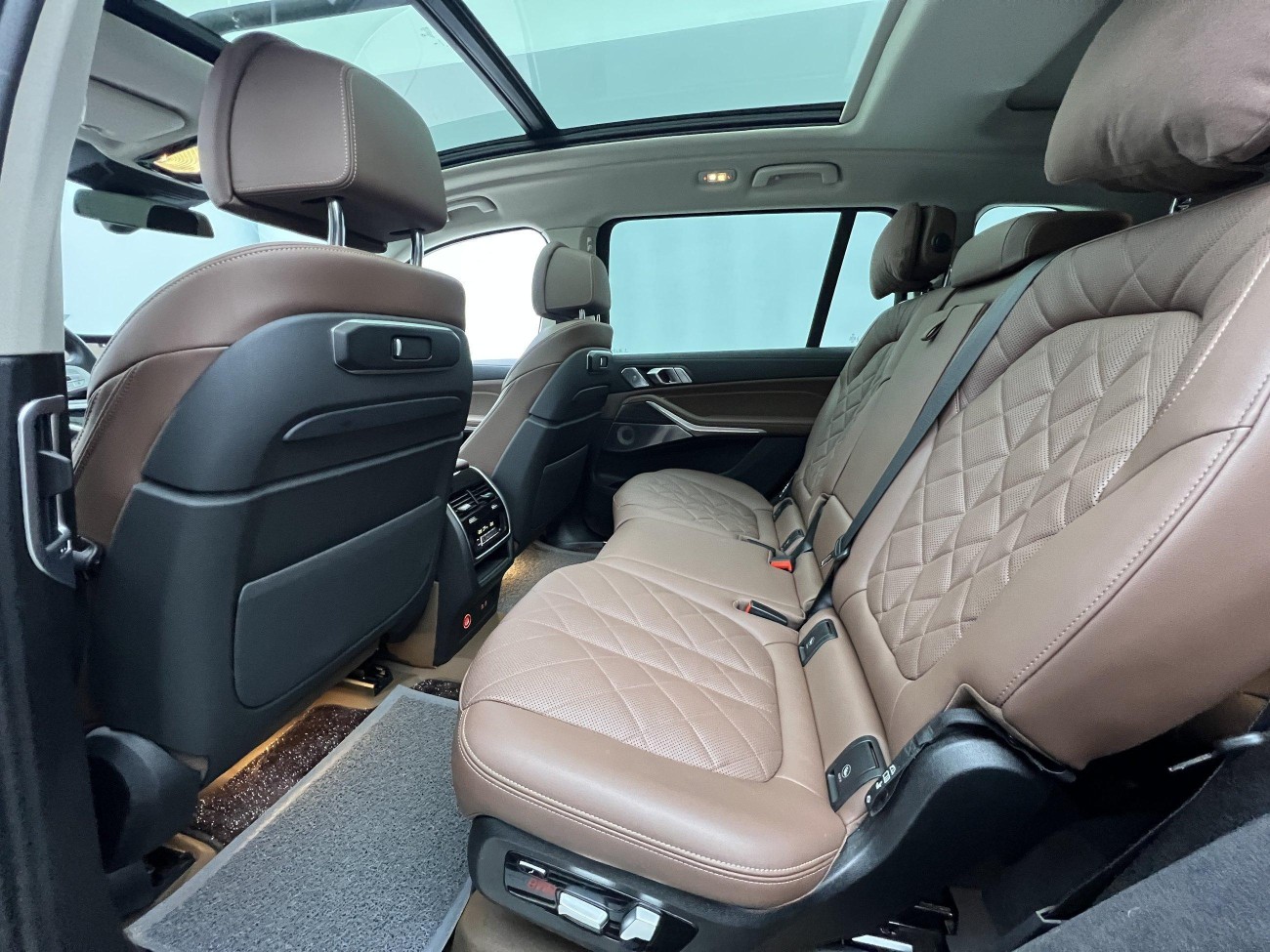 BMW X7 2025