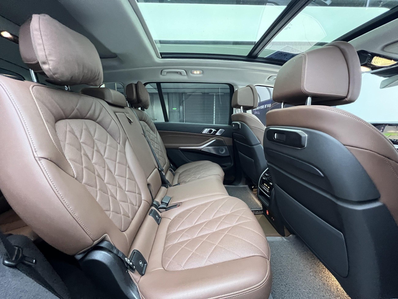 BMW X7 2025