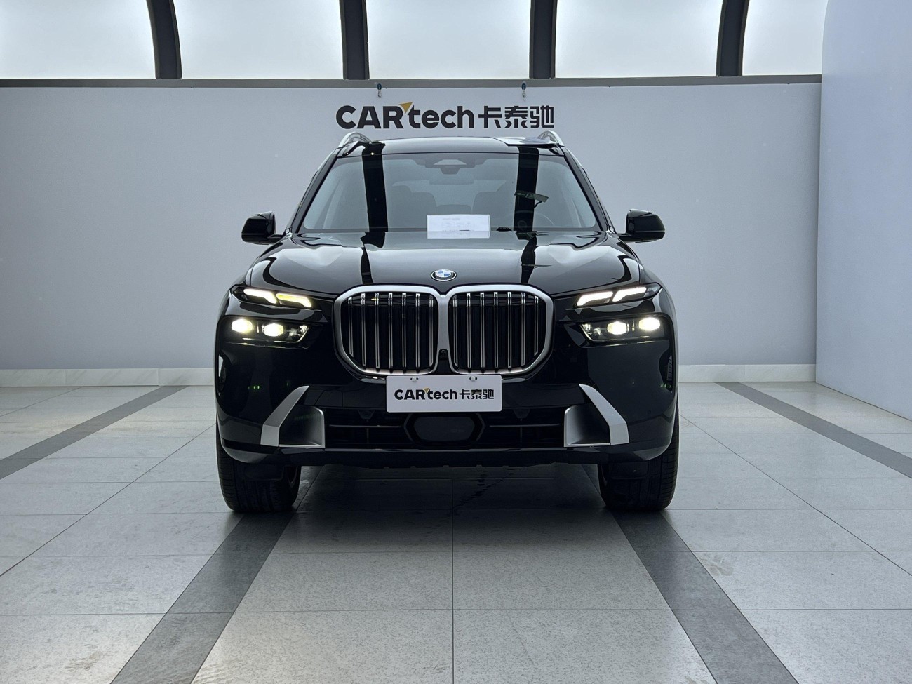 BMW X7 2025