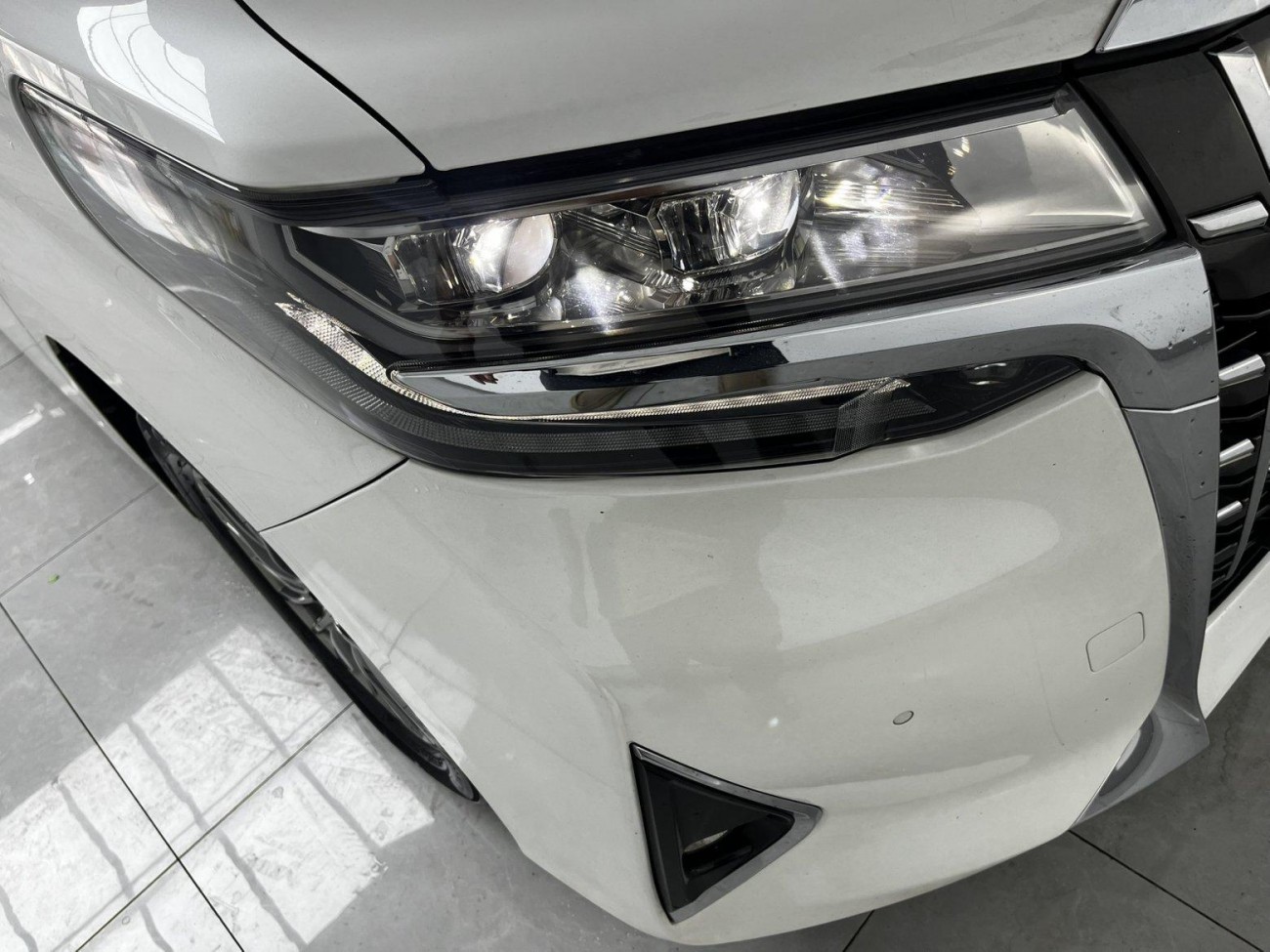Toyota Alphard 2023