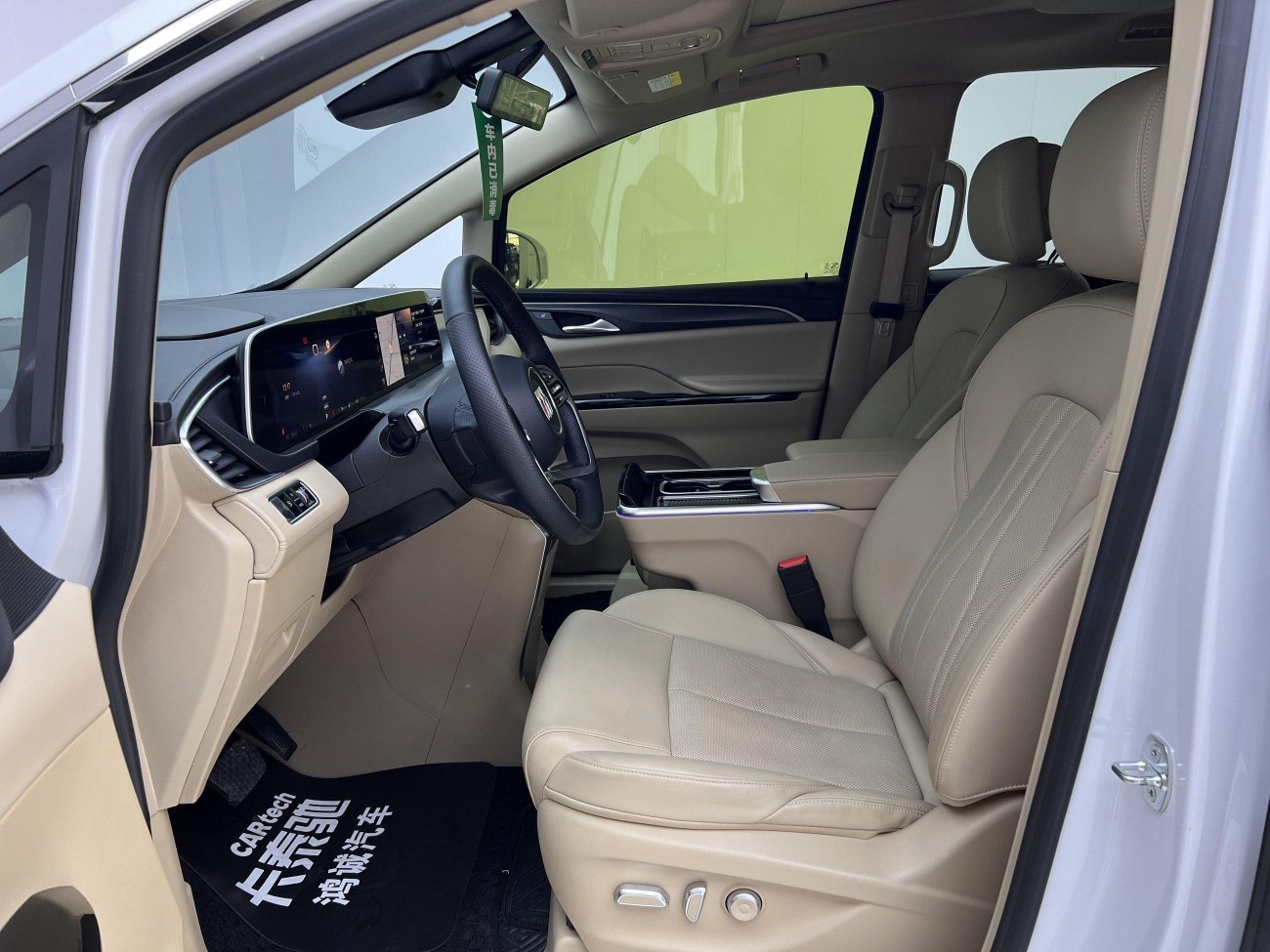 Buick GL8 2025