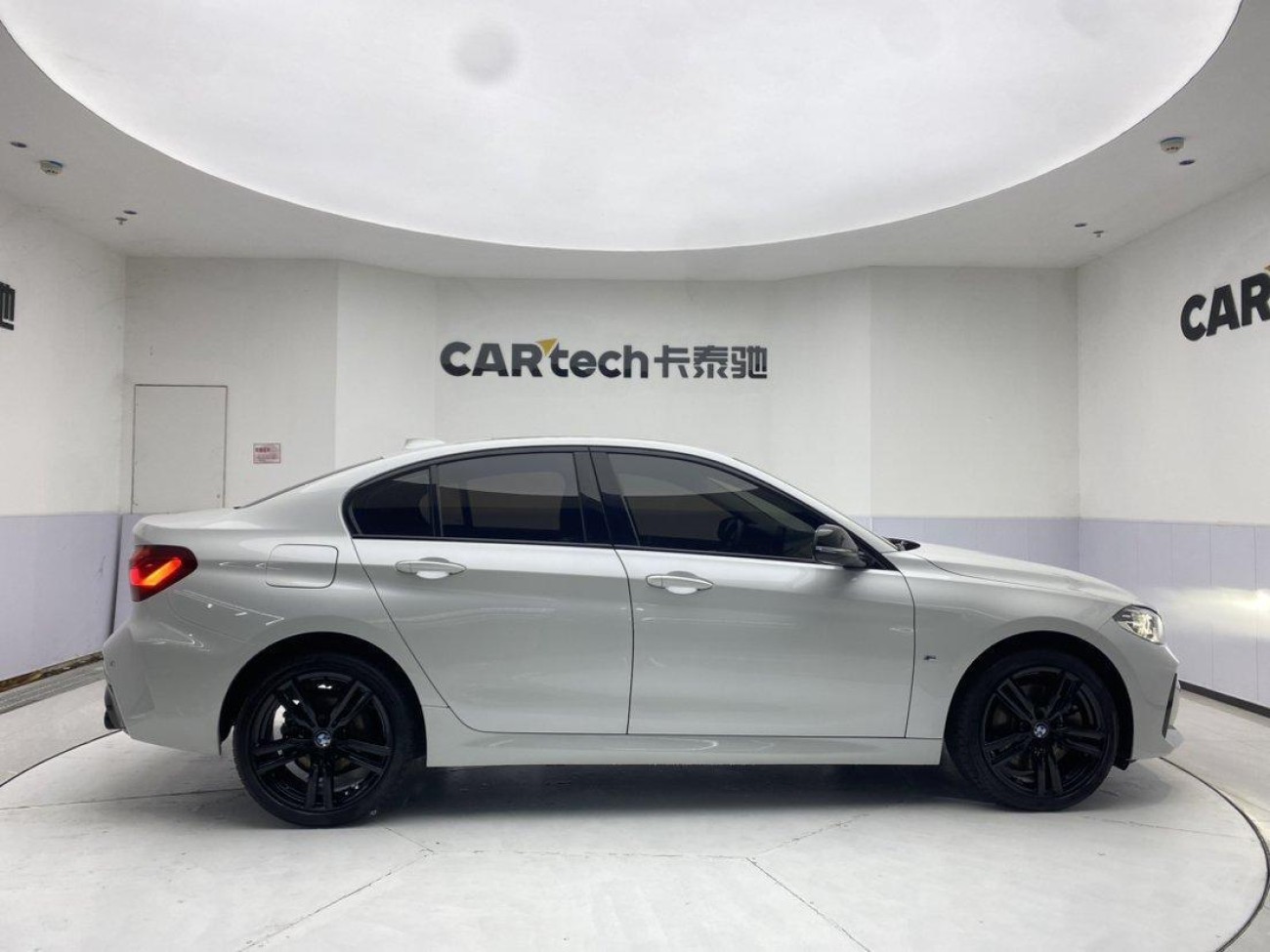 BMW 125i 2023