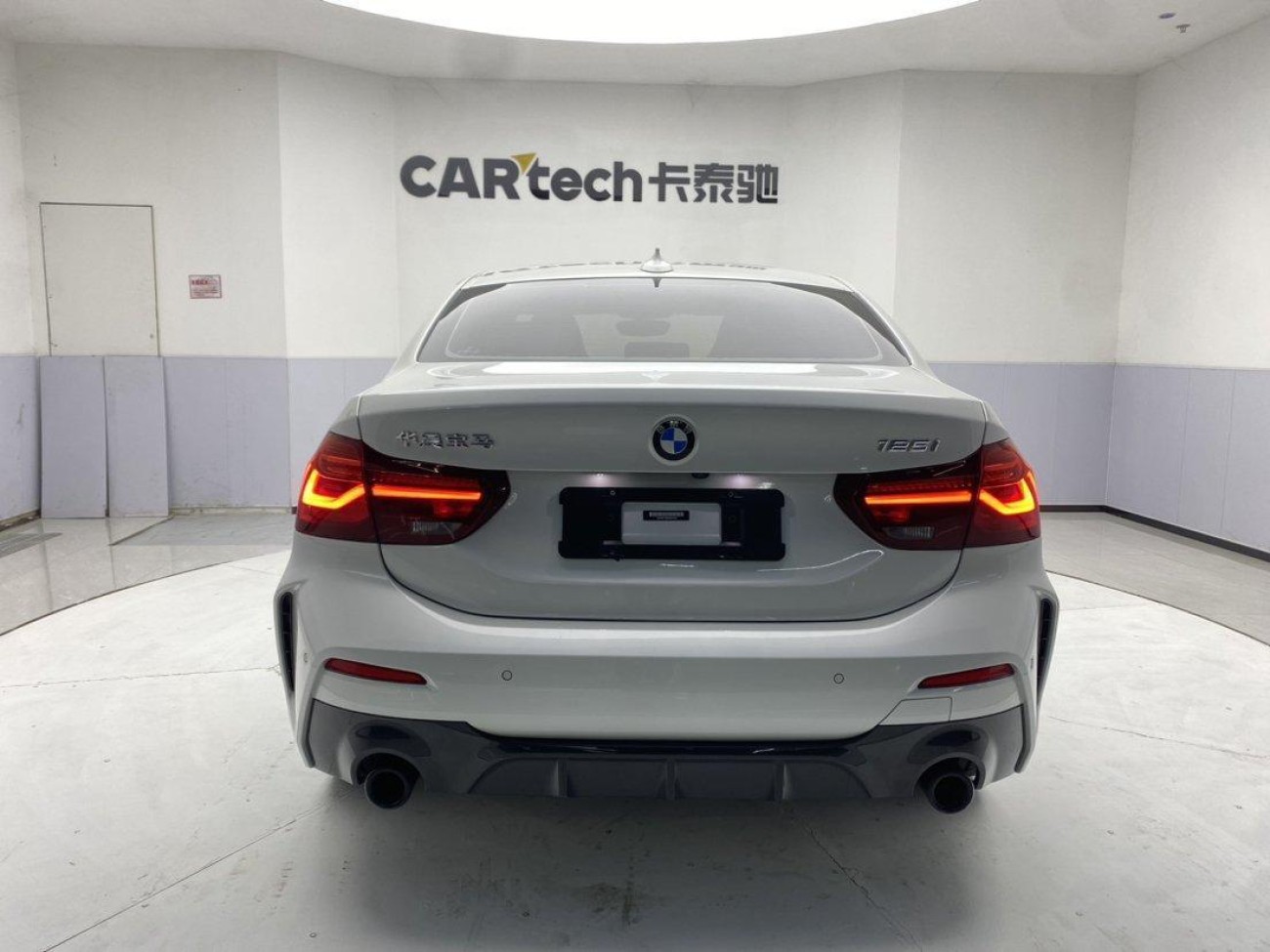 BMW 125i 2023