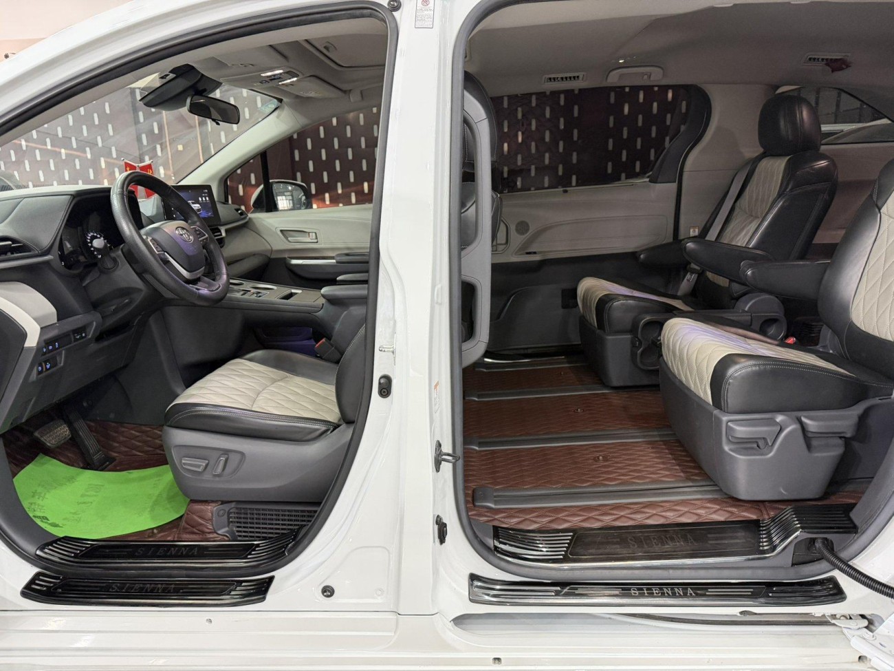 Toyota Sienna 2022