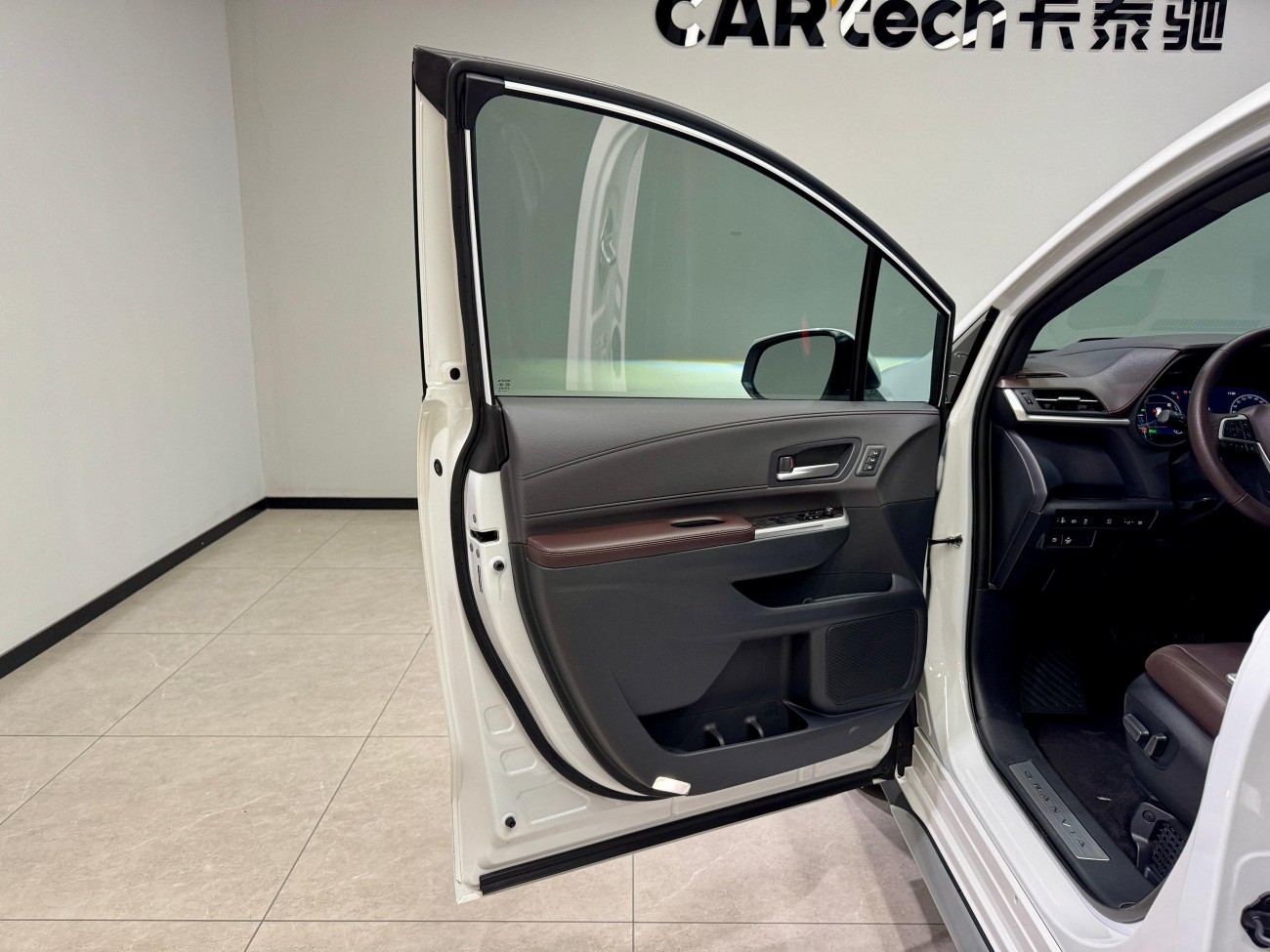 Toyota Granvia 2025