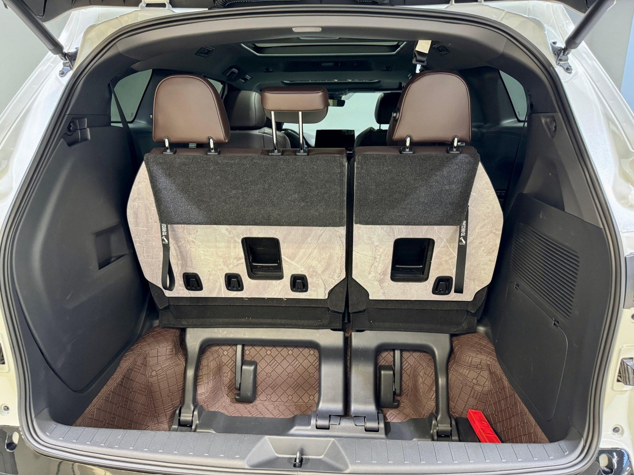Toyota Granvia 2025