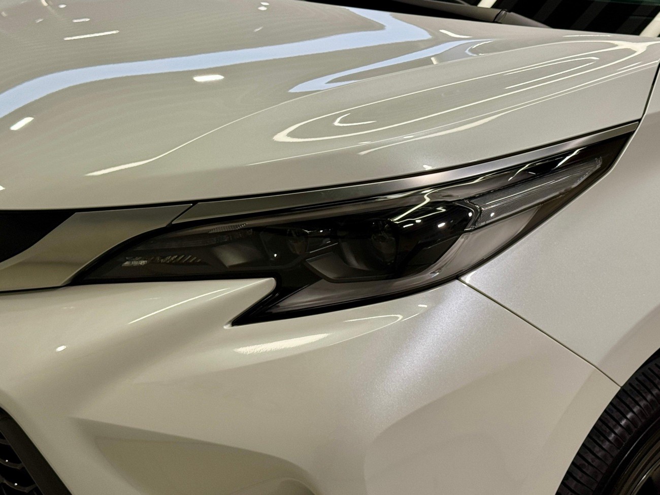 Toyota Granvia 2024