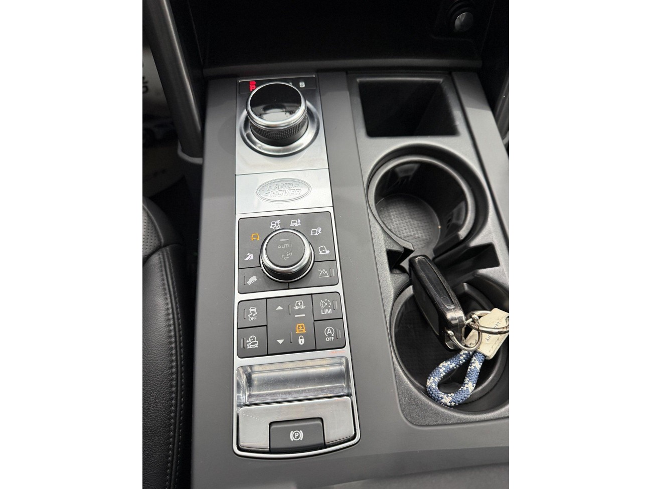 Land Rover Discovery 2020