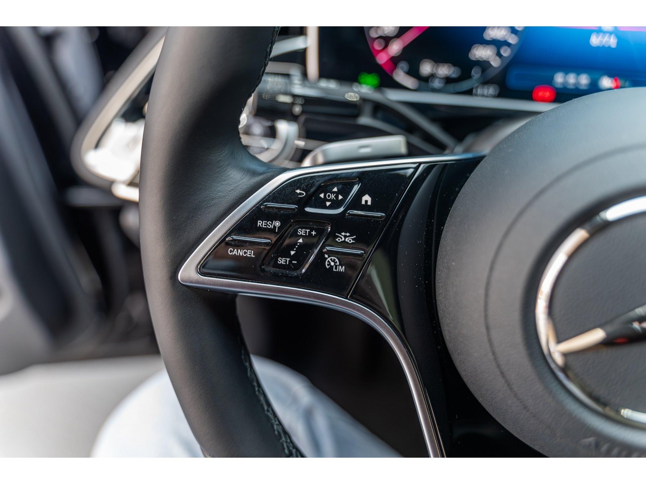 Mercedes-Benz E 260 L 2025