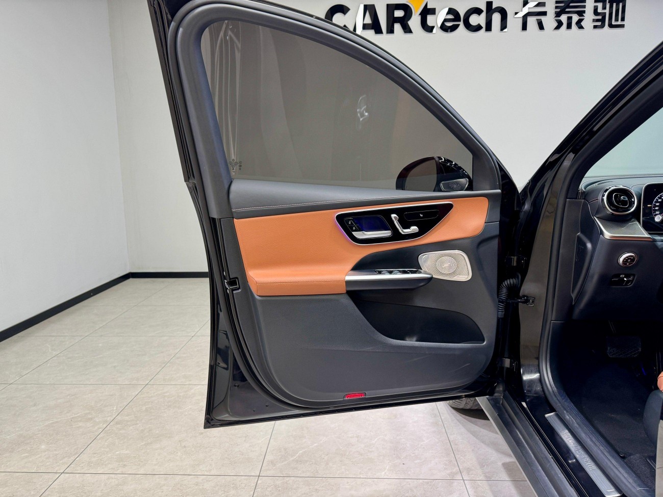 Mercedes-Benz GLC 260 L 2024