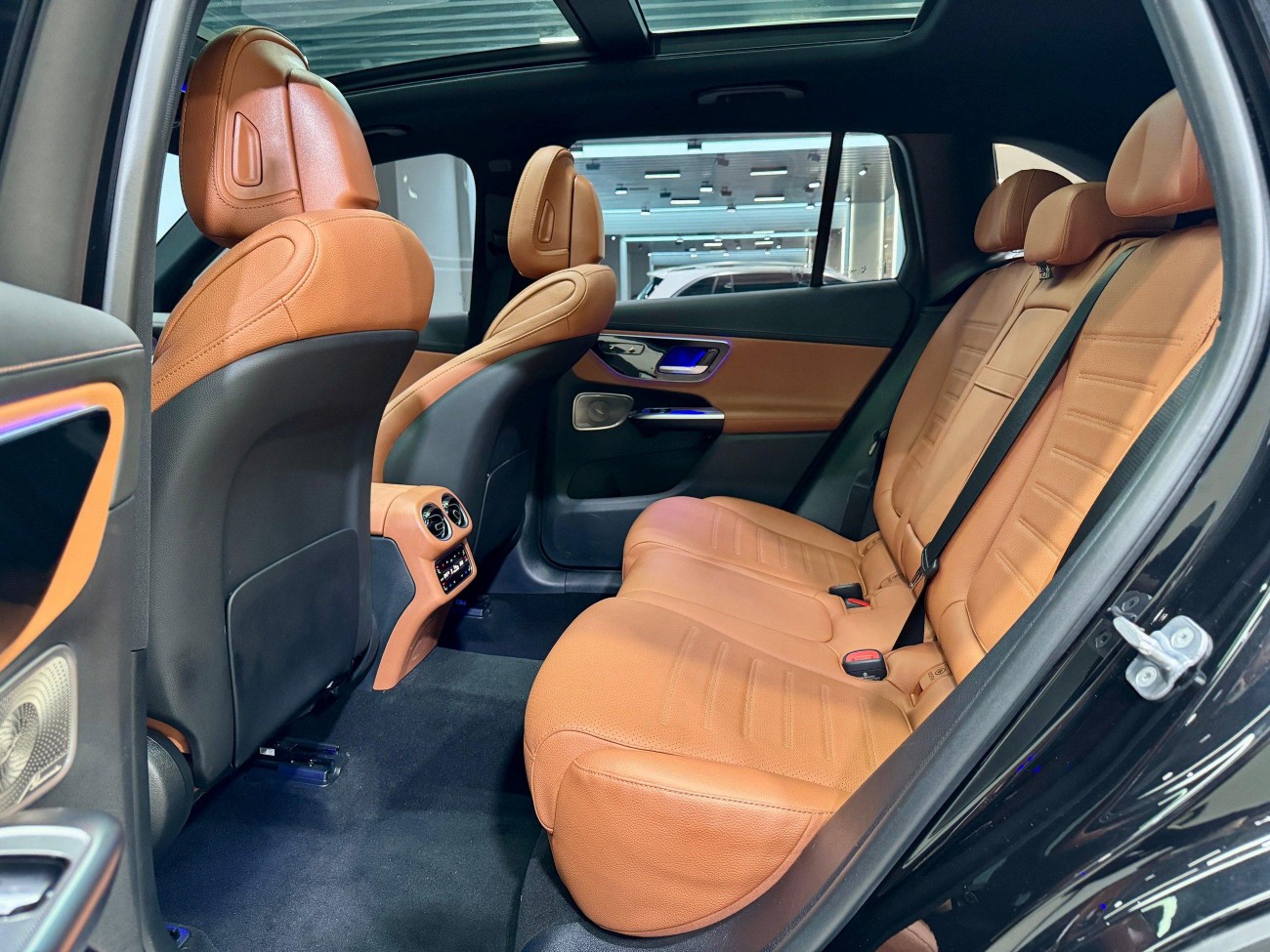 Mercedes-Benz GLC 260 L 2024