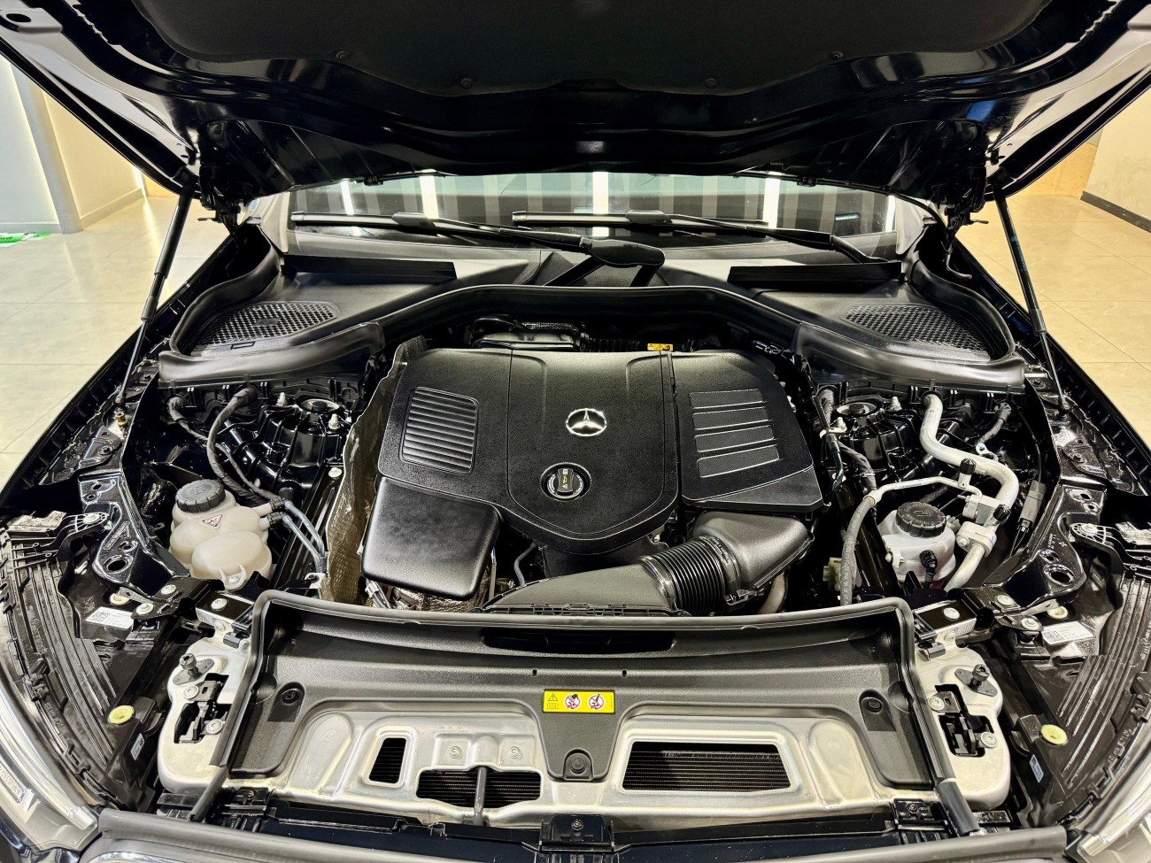 Mercedes-Benz GLC 260 L 2024