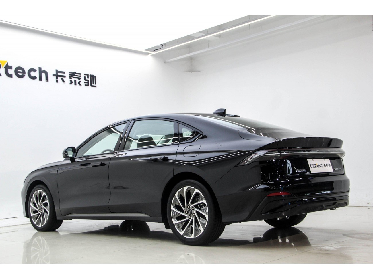 Lincoln Z 2025