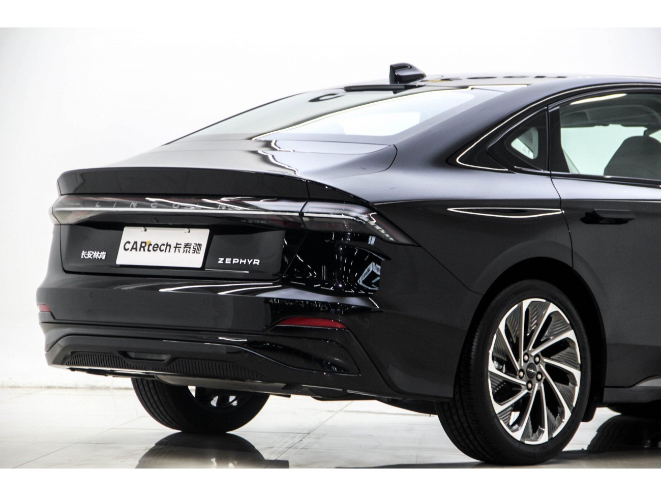 Lincoln Z 2025