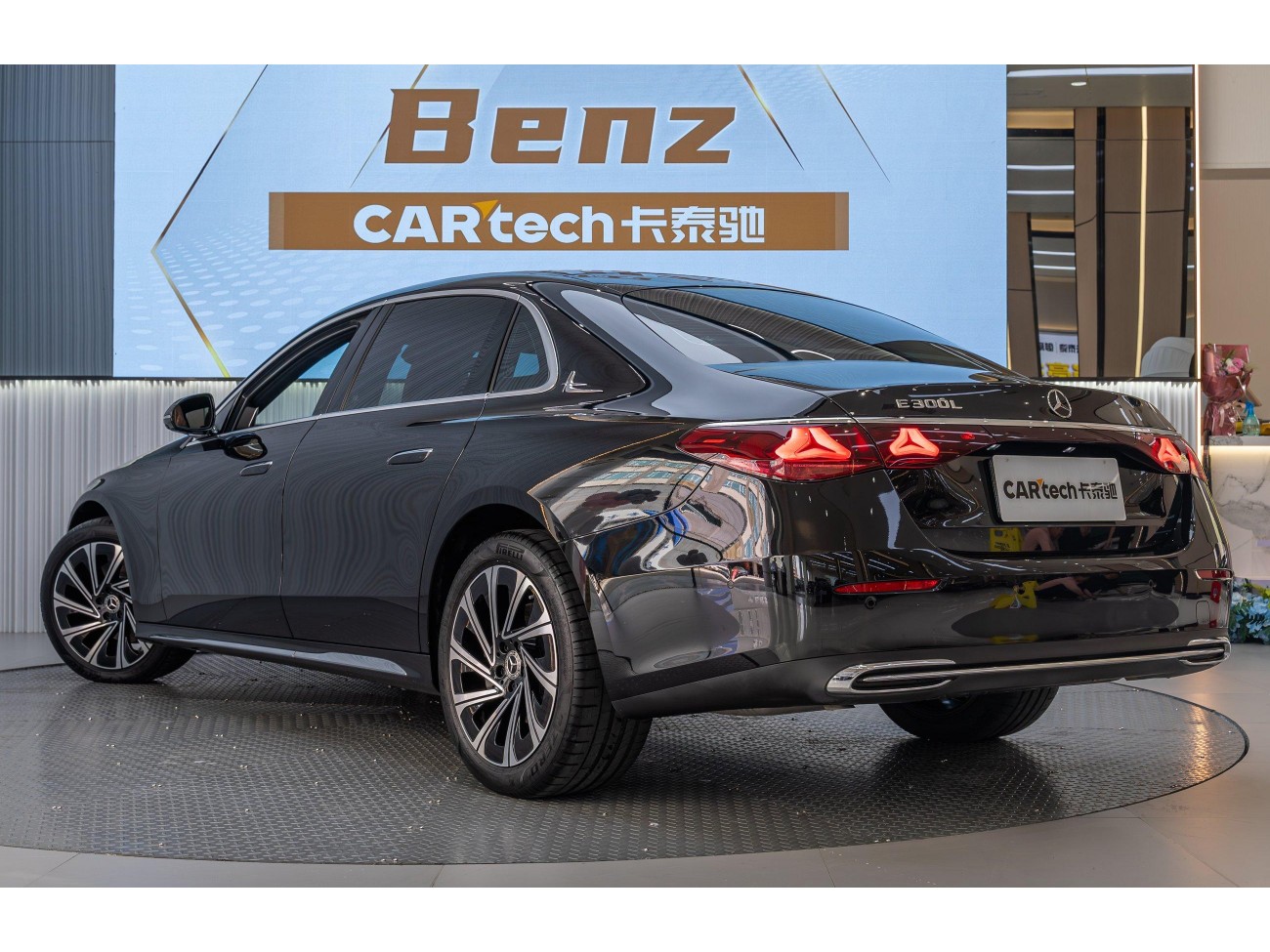 Mercedes-Benz E 300 L 2025