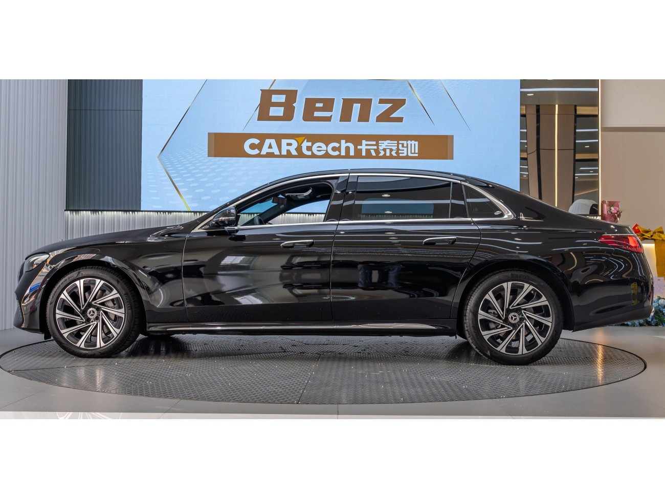 Mercedes-Benz E 300 L 2025